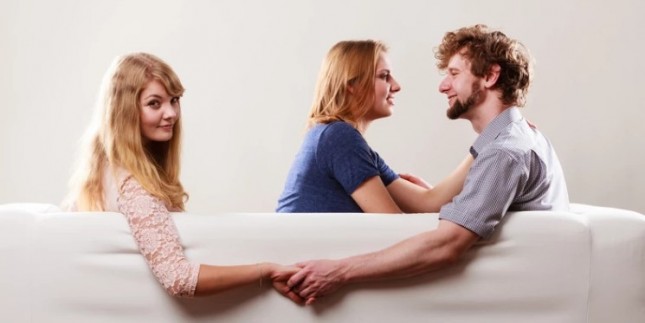 Zdrada partnera – czy warto ratować związek?